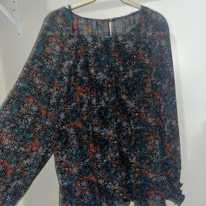 Ava & Viv Black and Teal Patterned Blouse